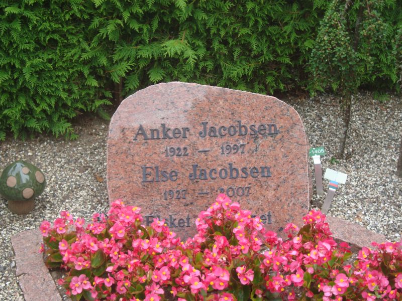Anker Jacobsen.JPG